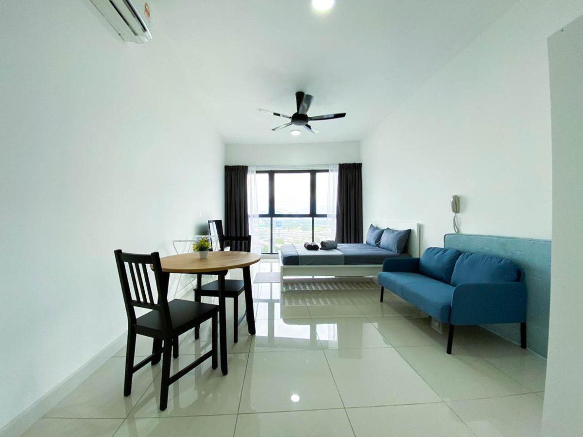 Continew Residences Trx Lux Pool View 쿠알라룸푸르 외부 사진