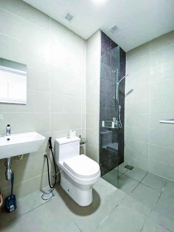 Continew Residences Trx Lux Pool View 쿠알라룸푸르 외부 사진